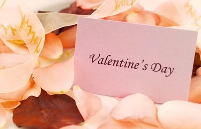 Mặc dù chưa thống nhất về lịch sử ngày Valentine nhưng các vị thánh này đều chết vì tình yêu chân chính, tình yêu cao cả và vì sự chính nghĩa.