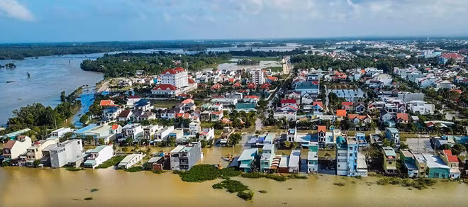 Đợt mưa lũ kỷ lục ở tỉnh Quảng Nam. Ảnh: CTV