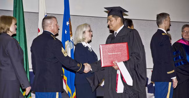 Có một trường đại học CIA.