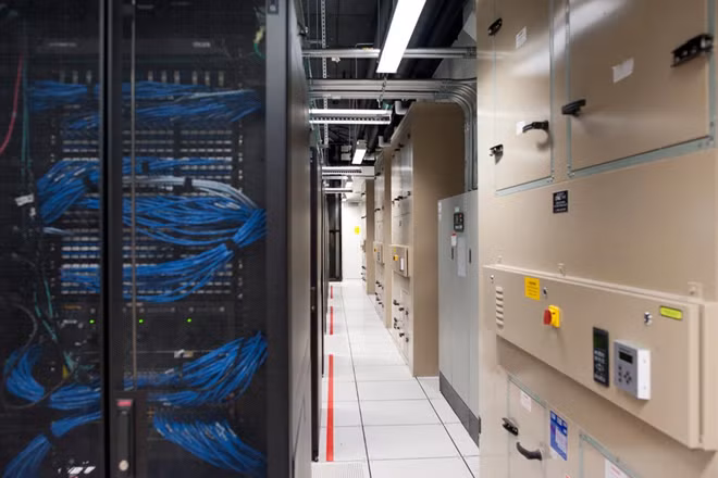 Phòng máy chủ Symantec ở Culver City, bang California (Mỹ).