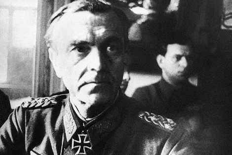 Nguyên soái Friedrich Paulus của Đức tại Trụ sở Hồng quân để thẩm vấn vào ngày 1-3-1943.