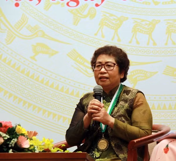 PGS.TS Đặng Thị Cẩm Hà.