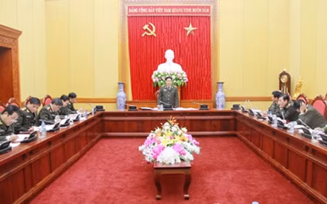 Thứ trưởng Bùi Văn Thành phát biểu chỉ đạo tại buổi làm việc.