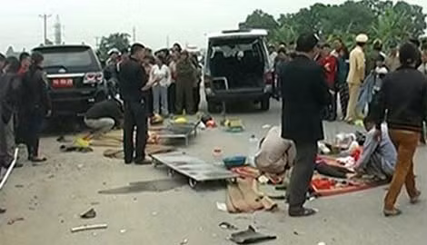 Hiện trường vụ tai nạn giao thông làm 5 người chết tại Hưng Yên.