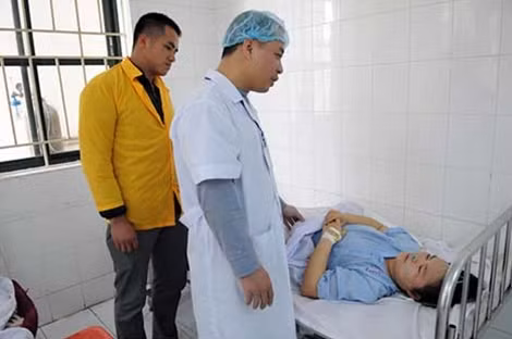 Sức khỏe của bệnh nhân Lương Thị Vân sau ca cấp cứu đã và đang hồi phục nhanh (ảnh Hà Dung).