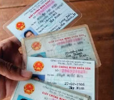 CMND, thẻ sinh viên giả. (Ảnh minh họa)