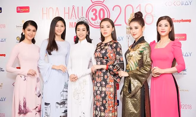 Dàn hoa hậu, á hậu Hoa hậu Việt Nam 2014 và 2016.