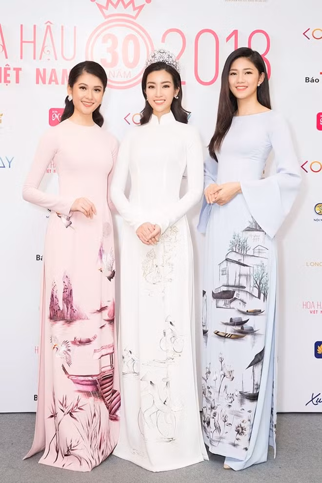 Top 3 Hoa hậu Việt Nam 2016: Hoa hậu Đỗ Mỹ Linh, Á hậu 1 Thanh Tú (phải), Á hậu 2 Thùy Dung.