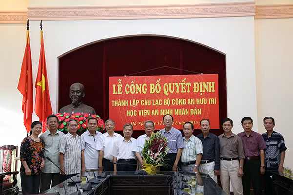Ra mắt Câu lạc bộ lâm thời Câu lạc bộ Công an hưu trí Học viện An ninh nhân dân.