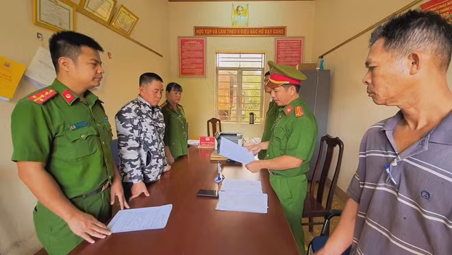 Cơ quan điều tra đọc lệnh bắt đối tượng Hiệp