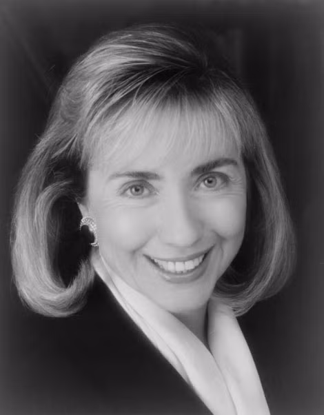 Bà H. Clinton năm 1992 khi trở thành Đệ nhất phu nhân Mỹ.