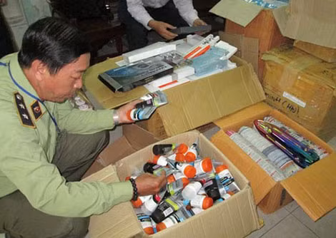 Cơ quan quản lý nhà nước đang siết chặt quản lý mỹ phẩm để bảo vệ sức khỏe người tiêu dùng.