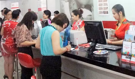 Người đăng ký vay gói ưu đãi mua nhà đông, nhưng không phải ai cũng đủ điều kiện được vay. Người đăng ký vay gói ưu đãi mua nhà đông, nhưng không phải ai cũng đủ điều kiện được vay.