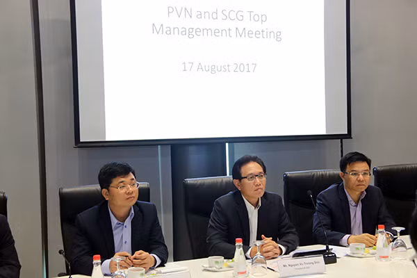 Toàn cảnh buổi làm việc giữa PVN và SCG.