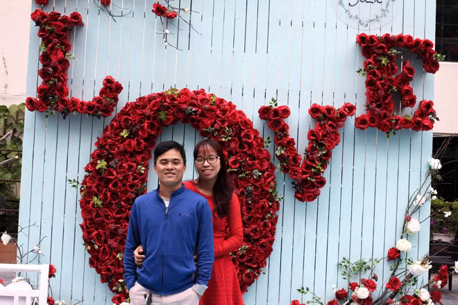 Vợ chồng anh Trung - chị Hạnh.