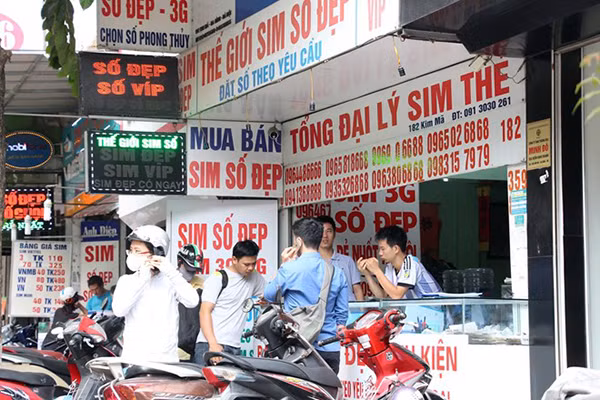 Các hộ kinh doanh sẽ không được bán sim di động. (Ảnh minh họa)