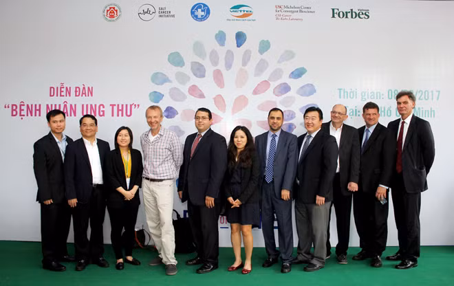 Các chuyên gia từ viện nghiên cứu MD Anderson Hoa Kỳ.