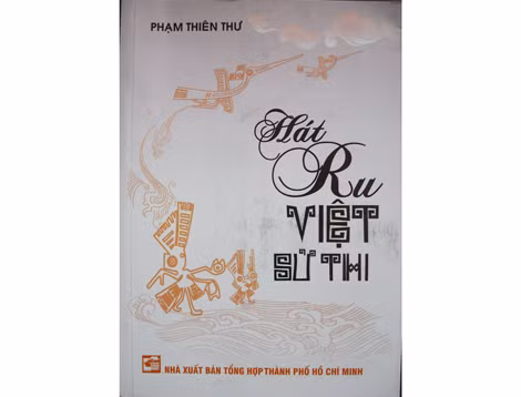 Bìa tác phẩm "Hát ru Việt sử thi" của Phạm Thiên Thư. Bìa tác phẩm "Hát ru Việt sử thi" của Phạm Thiên Thư.
