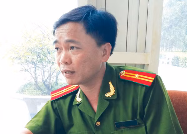 Nỗi đau quá khứ vẫn hằn khắc trên gương mặt Thiếu tá Nguyễn Quang Ánh.