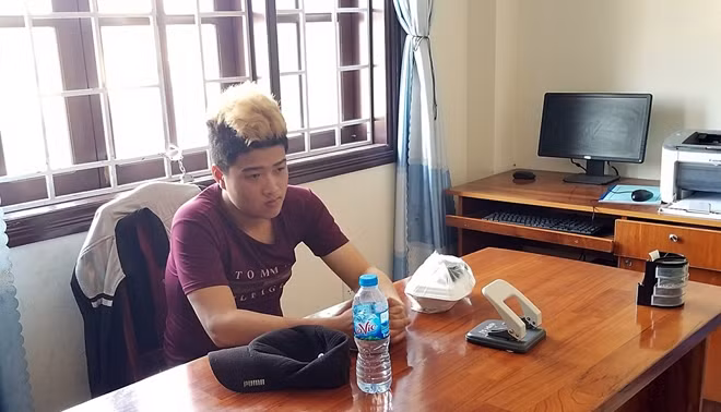 Đối tượng Huy tại cơ quan Công an.
