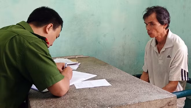 Đối tượng Phương tại cơ quan Công an.