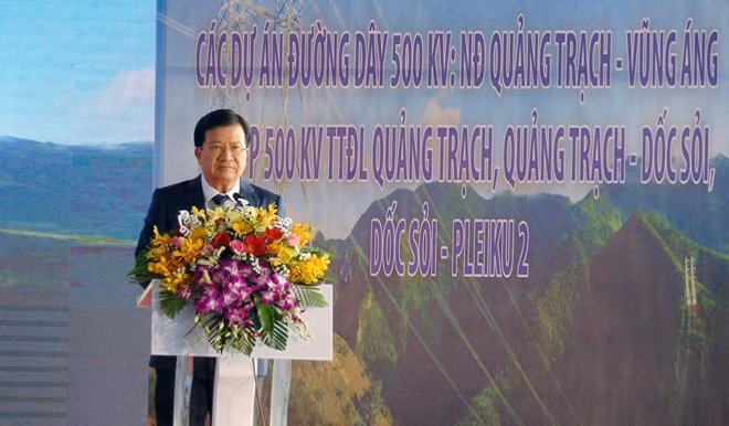 Phó Thủ tướng Trịnh Đình Dũng phát biểu tại lễ khởi công.