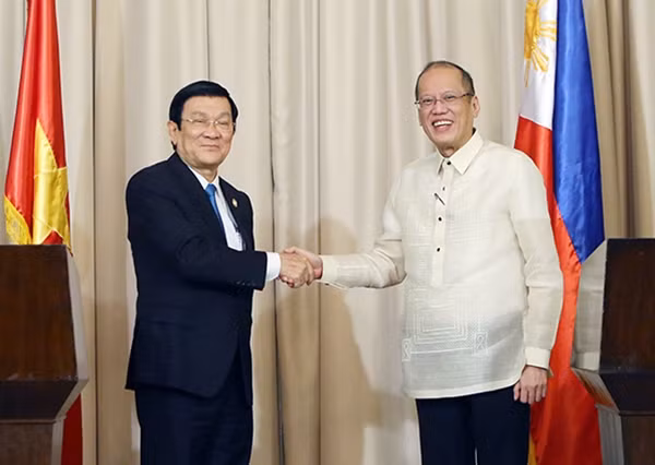 Tổng thống Philippines Benigno Aquino III và Chủ tịch nước Trương Tấn Sang. Ảnh: TTXVN.