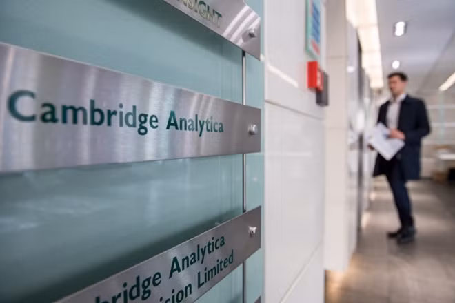 Cambridge Analytica thay tên đổi họ thành Emerdata Limited