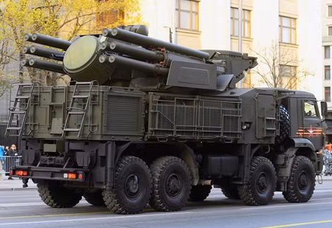 Căn cứ không quân Nga ở Syria bị khủng bố tấn công ảnh 2