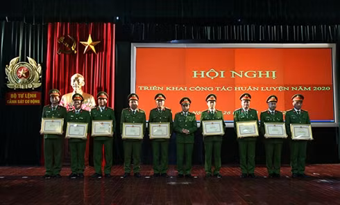 Chú trọng công tác huấn luyện, nâng cao sức chiến đấu đối với lực lượng Cảnh sát cơ động