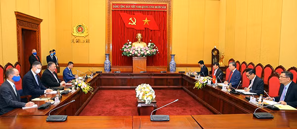 Toàn cảnh buổi làm việc