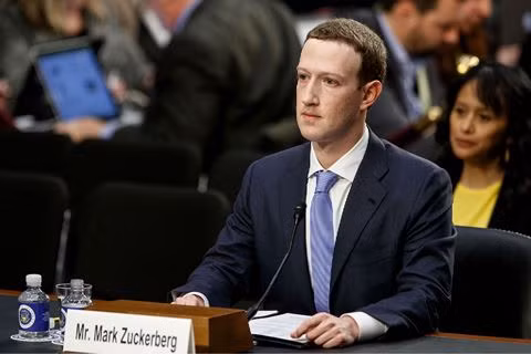 Mark Zuckerberg tại buổi điều trần trước quốc hội Mỹ
