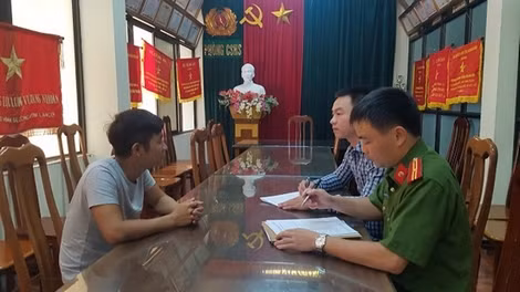 Đối tượng Lê Hoàng Anh ra đầu thú sau 270 giờ vượt biên lẩn trốn.