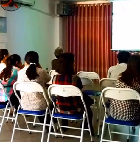 Thâm nhập một Sion trên đường Lạc Long Quân. Thâm nhập một Sion trên đường Lạc Long Quân.