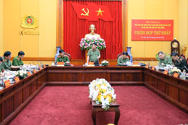 Thứ Trưởng Bùi Văn Nam chủ trì phiên họp Tiểu ban An ninh, trật tự