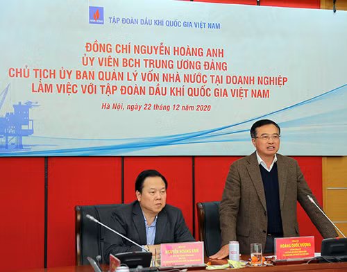 Chủ tịch Hội đồng thành viên Hoàng Quốc Vượng phát biểu tại buổi làm việc Chủ tịch Hội đồng thành viên Hoàng Quốc Vượng phát biểu tại buổi làm việc