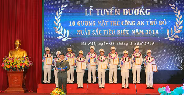 Trung tướng Đoàn Duy Khương, Giám đốc CATP phát biểu tại buổi lễ