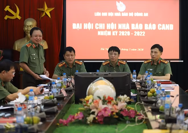 Trung tướng Mai Văn Hà dự và phát biểu chỉ đạo tại Đại hội.