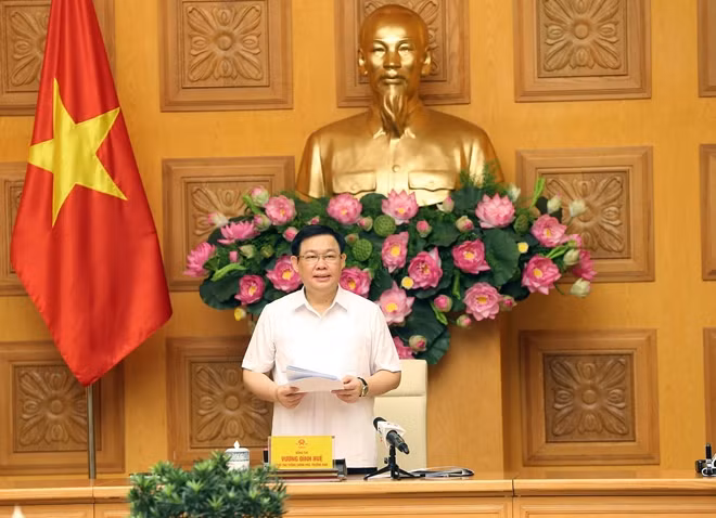 Phó Thủ tướng Vương Đình Huệ phát biểu tại phiên họp - Ảnh: VGP/Thành Chung