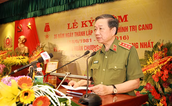 Thượng tướng Tô Lâm, Ủy viên Bộ Chính trị, Bí thư Đảng ủy Công an Trung ương, Bộ trưởng Bộ Công an phát biểu tại buổi Lễ. Ảnh: Anh Hiếu.