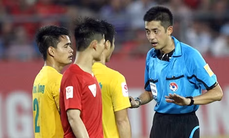 VPF sẽ sử dụng trọng tài ngoại bắt trận “chung kết ngược” 