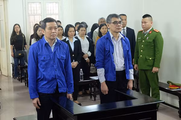 Hai bị cáo Từ Thành Nghĩa và Võ Quang Huy. Hai bị cáo Từ Thành Nghĩa và Võ Quang Huy.