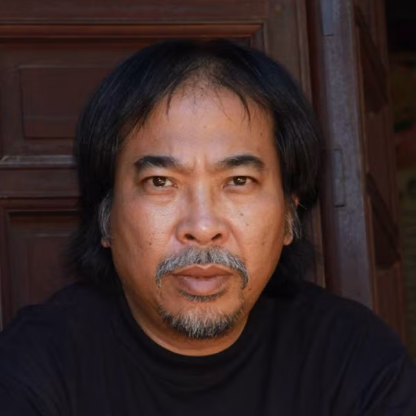 Nhà thơ Nguyễn Quang Thiều.