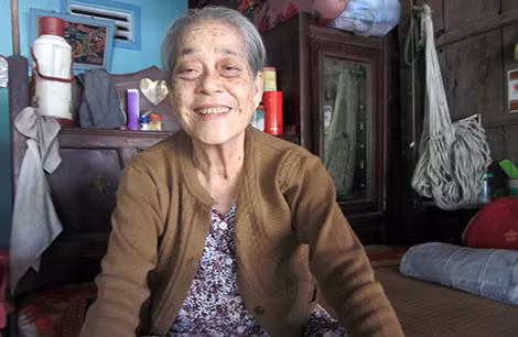 Niềm lạc quan, tin tưởng vào cuộc sống khiến các cụ sống vui, sống khỏe. Niềm lạc quan, tin tưởng vào cuộc sống khiến các cụ sống vui, sống khỏe.