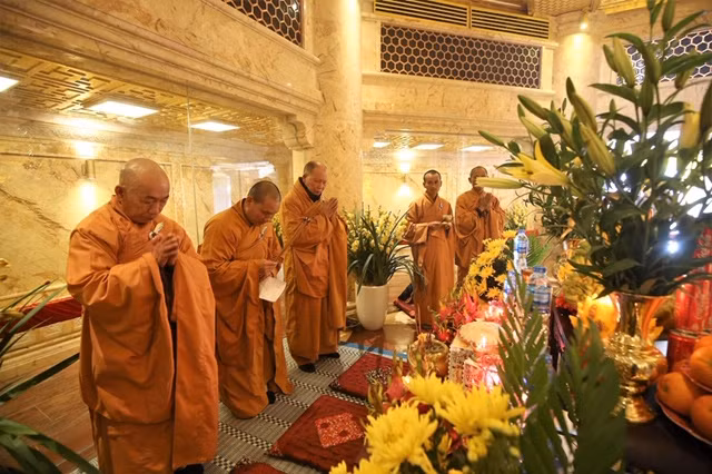 Xá lợi Phật tại Fansipan