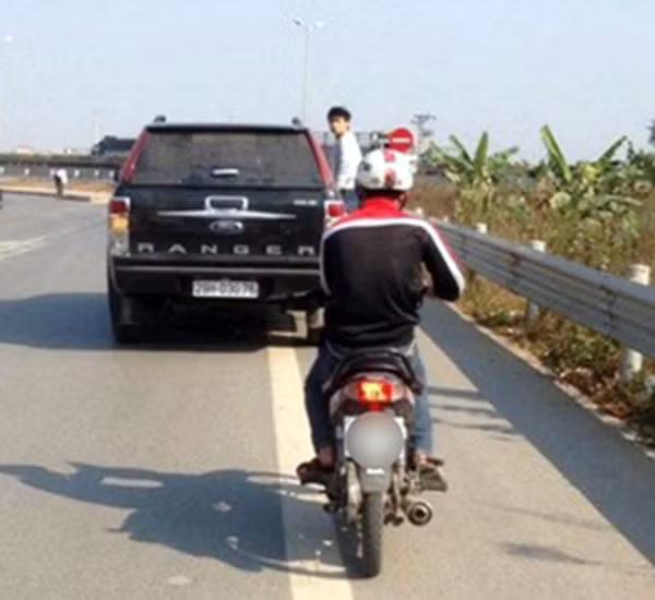 Hình ảnh hãi hùng trong đoạn video.