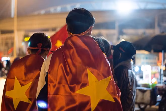Cũng đã quá lâu rồi, người hâm mộ bóng đá Việt Nam mới có được quãng thời gian hạnh phúc đong đầy như vậy. Tất cả dường như là một giấc mơ mà thực sự không ai dám nghĩ tới. Câu chuyện cổ tích mang tên "U23 Việt Nam".