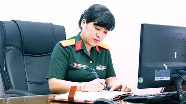 Thiếu tá quân nhân chuyên nghiệp Nguyễn Vũ Trà My
