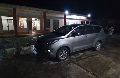 Chiếc xe ô tô dùng để đi cướp giật Chiếc xe ô tô dùng để đi cướp giật