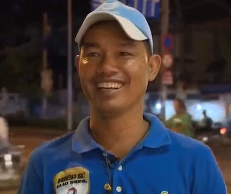 Hiệp sĩ giao thông Nguyễn Văn Linh.